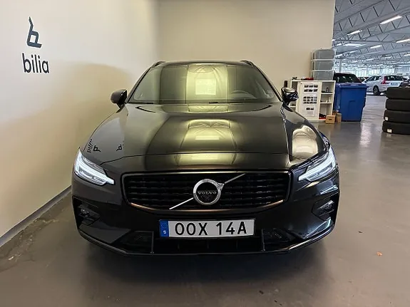 Volvo V60 2021 photo 2