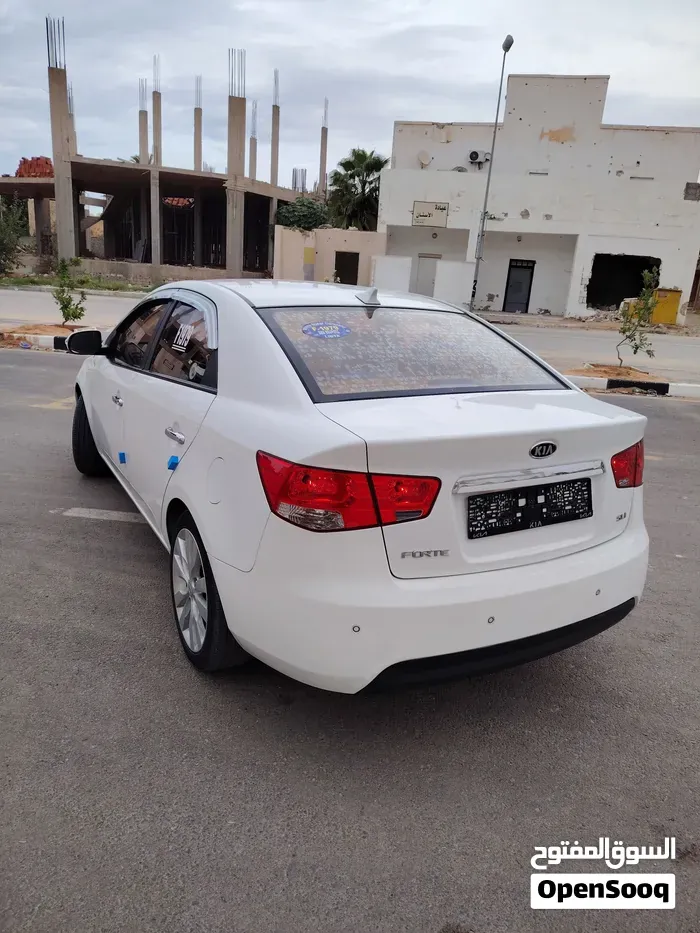 Kia Forte 2010 photo 4