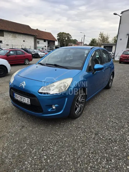 Citroen C3 2010 photo 3