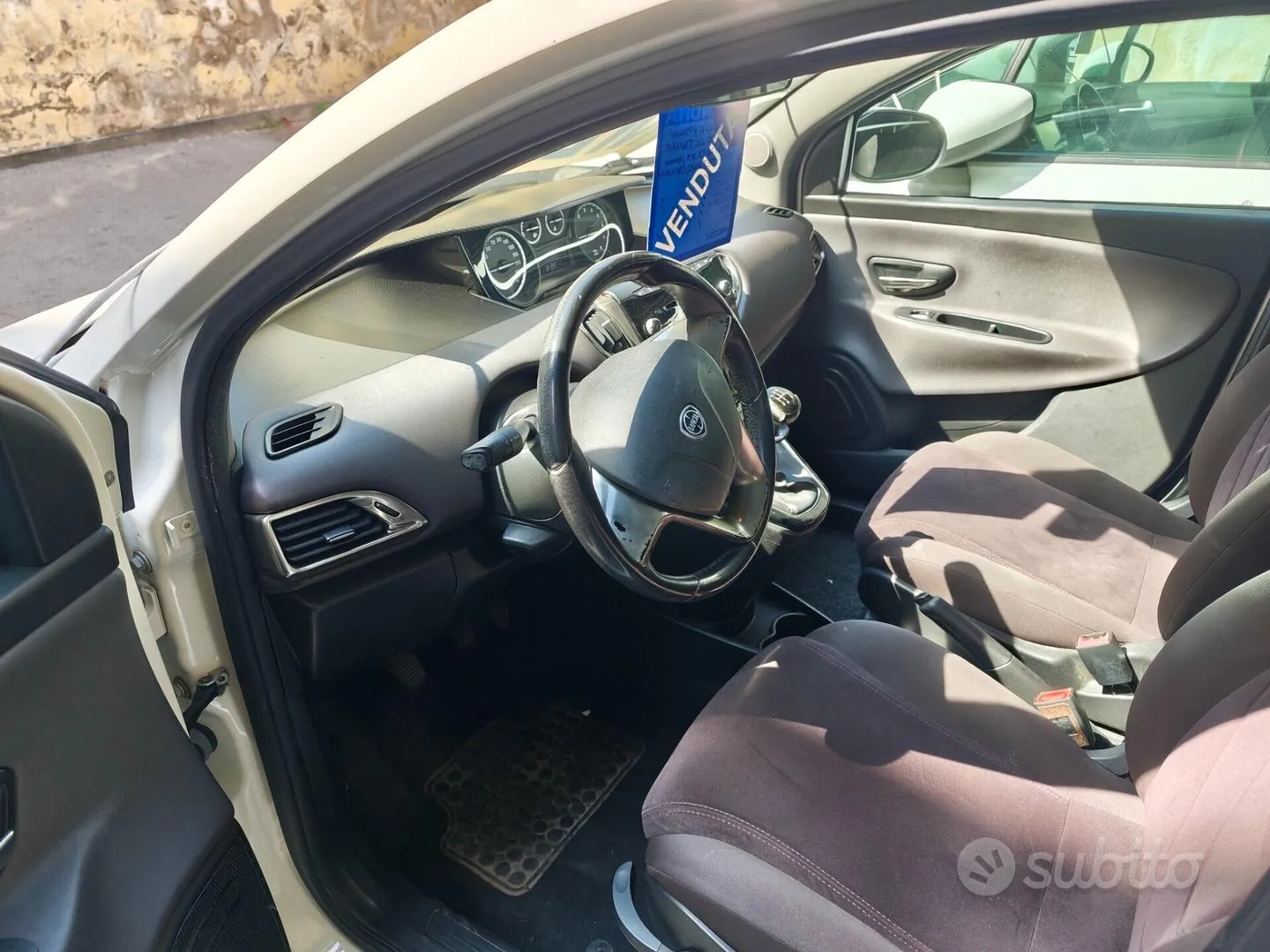 Lancia Ypsilon 2013 photo 4