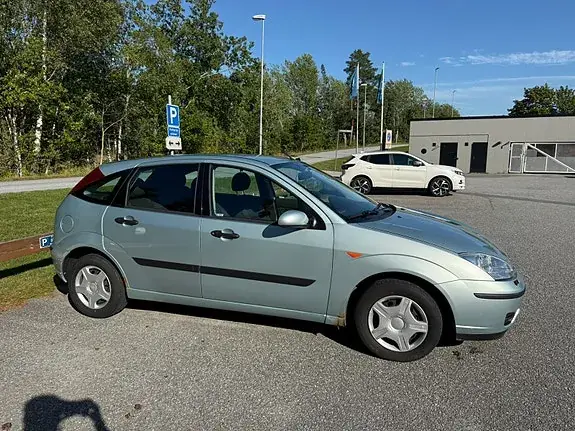 Ford Focus 2003 photo 2