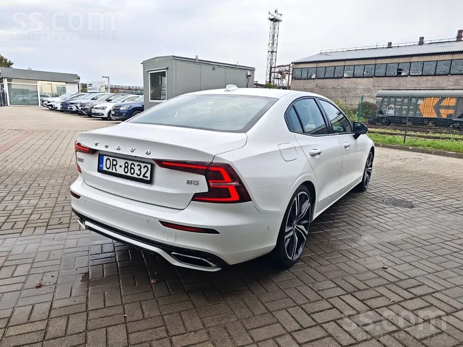 Volvo S60 2021 photo 5