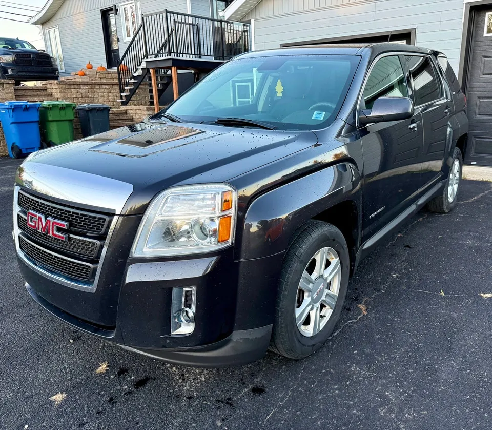 GMC Terrain 2015 photo 2