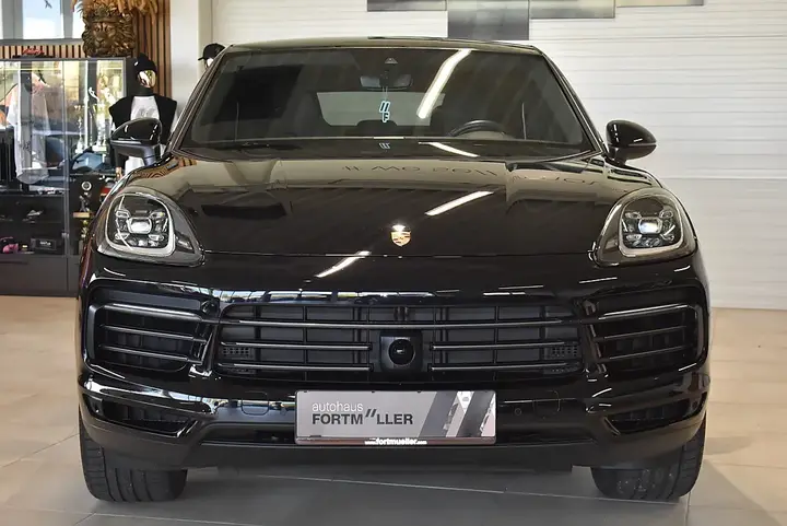 Porsche Cayenne 2022 photo 2