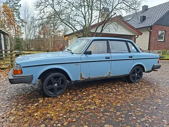 Volvo 240 1983 photo 2