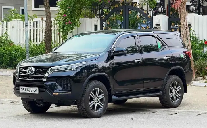 Toyota Fortuner 2025 photo 3