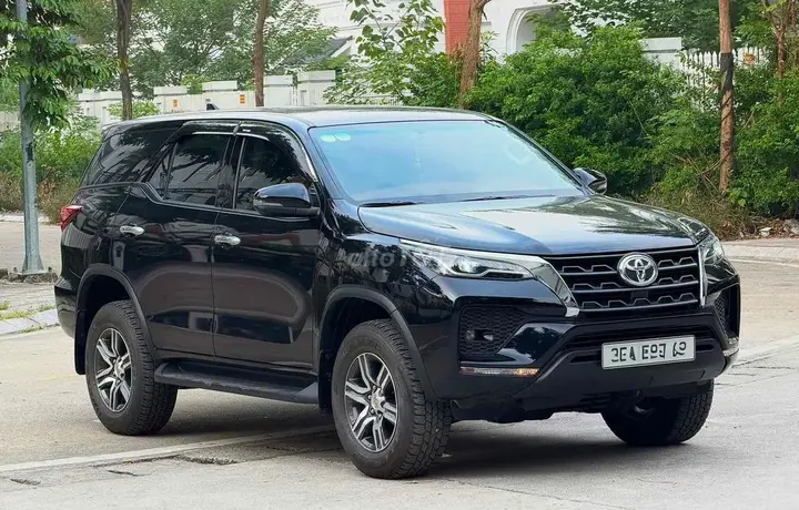 Toyota Fortuner 2025 photo 2