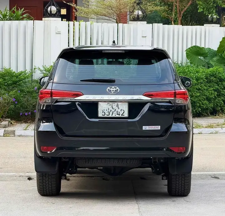 Toyota Fortuner 2025 photo 4