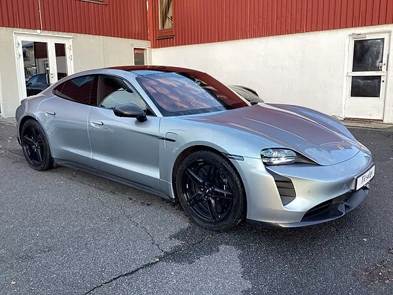 Porsche Taycan Turbo S 2020 photo 2