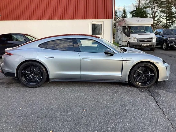 Porsche Taycan Turbo S 2020 photo 5