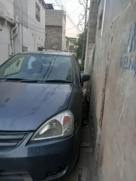 Suzuki Liana