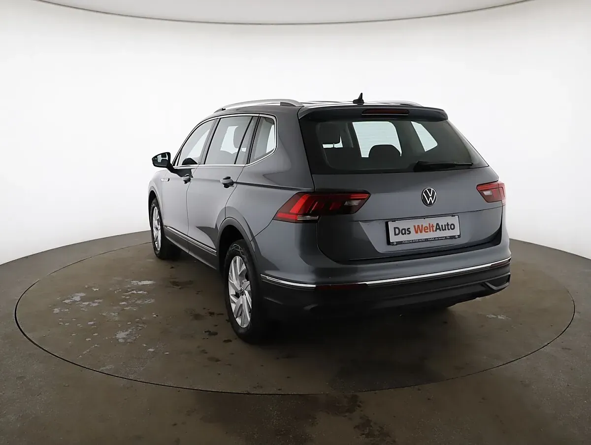 Volkswagen Tiguan Allspace 2022 photo 2