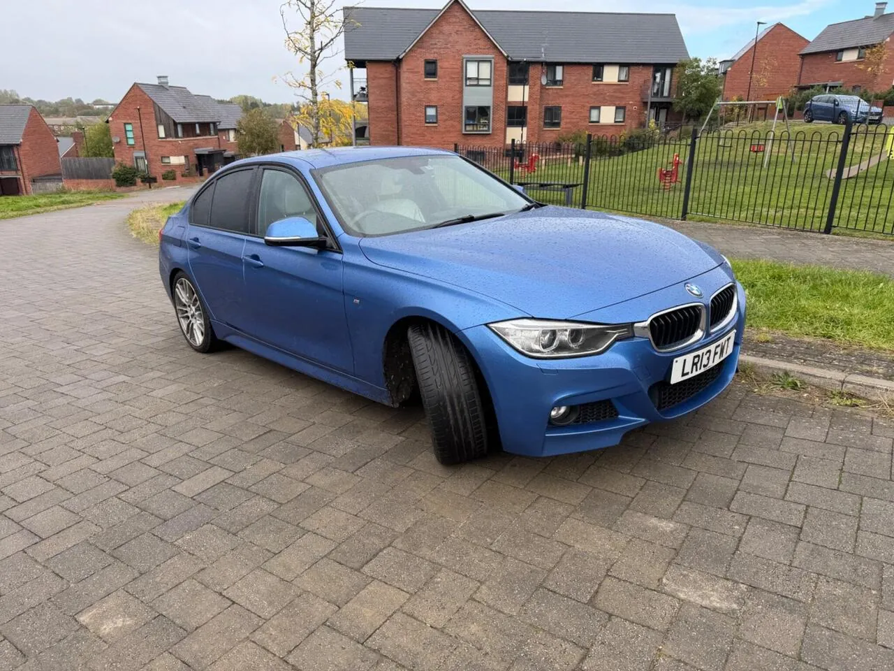 BMW 3 Series 2013 photo 2