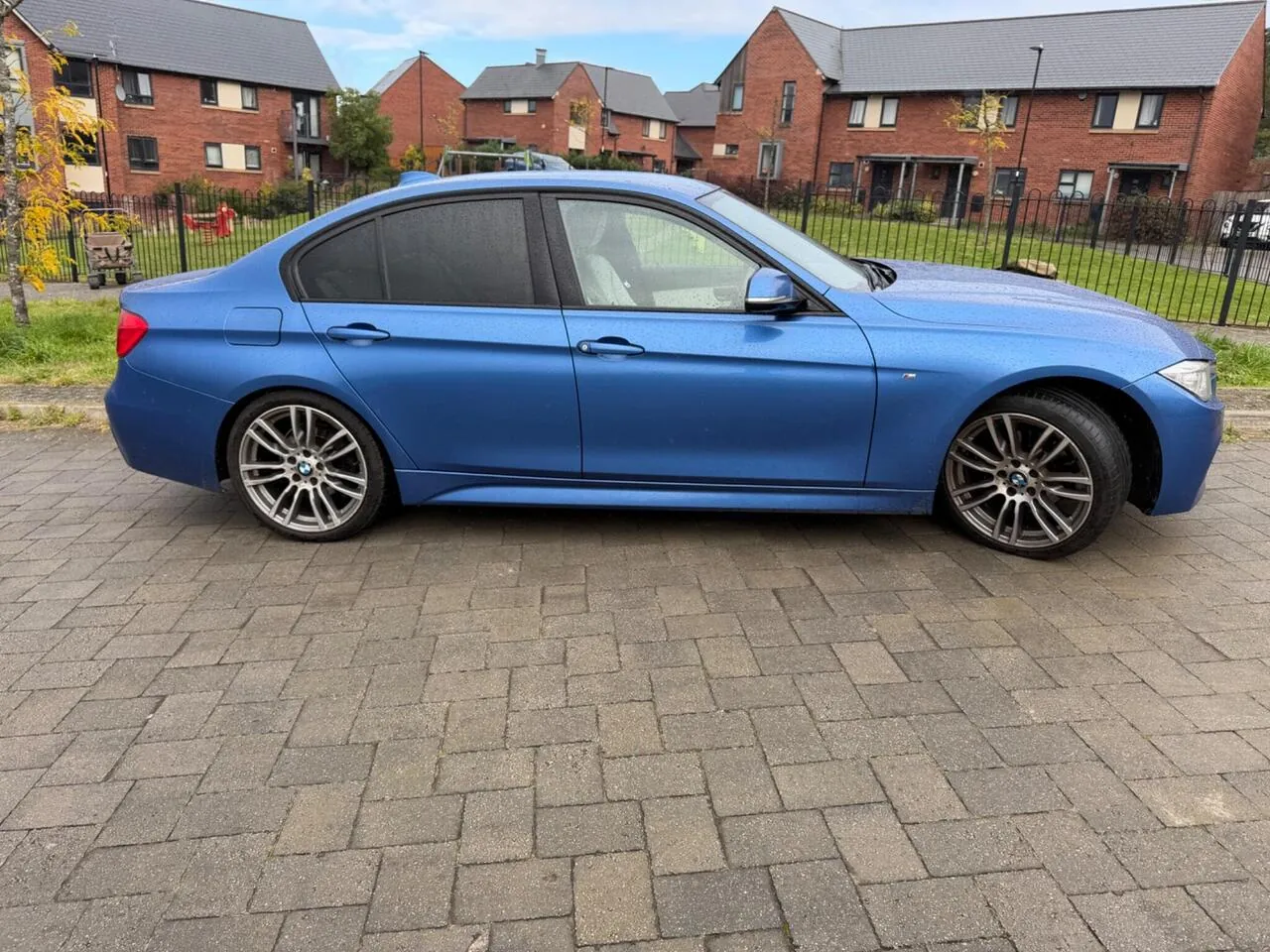 BMW 3 Series 2013 photo 3