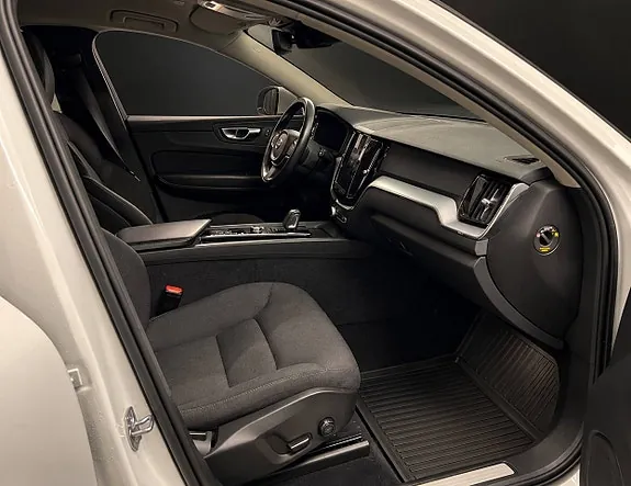 Volvo Xc60 2021 photo 4