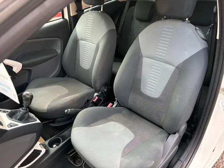 Ford Ka 2013 photo 4
