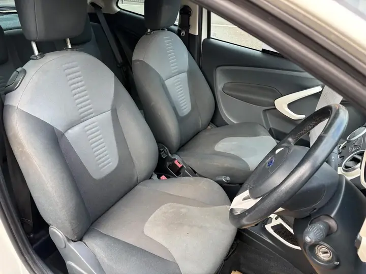 Ford Ka 2013 photo 3