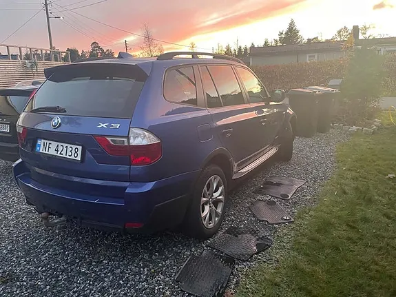 BMW X3 2010 photo 2