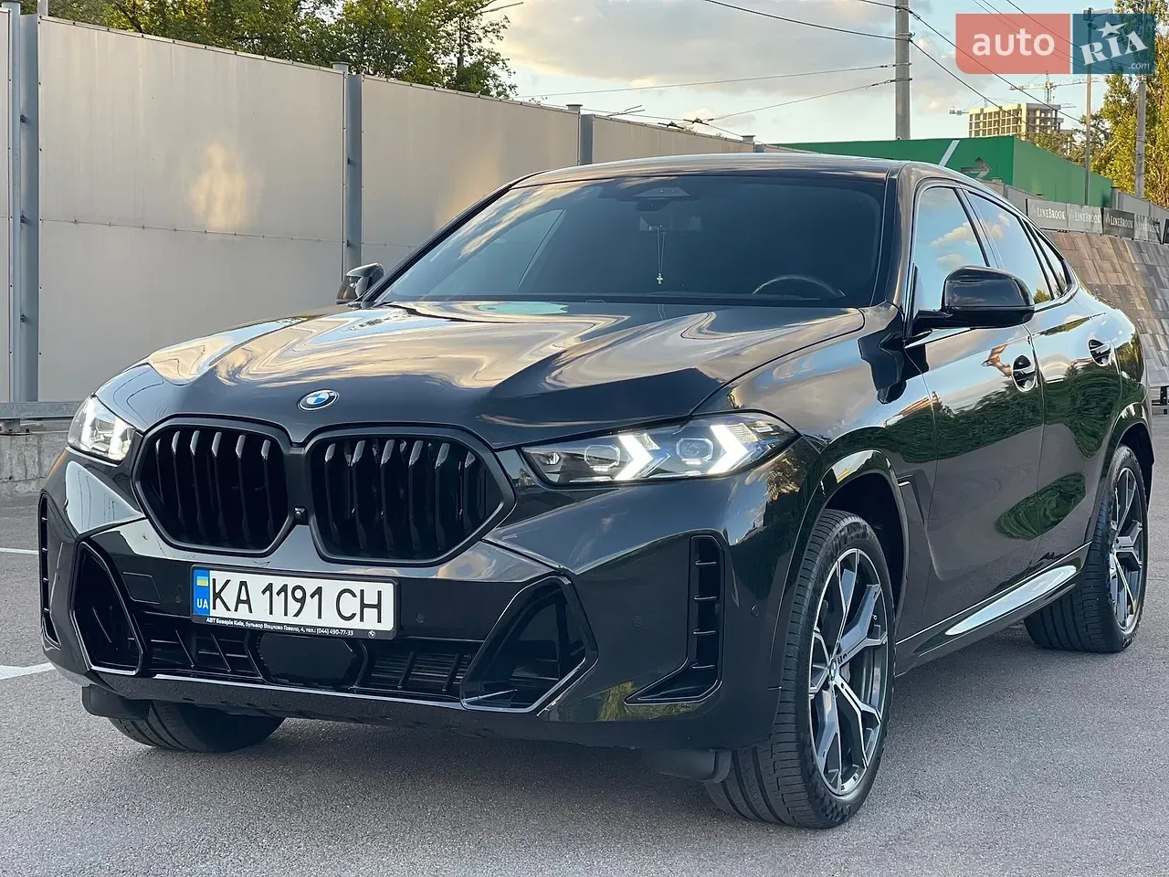 BMW X6 2023 photo 2
