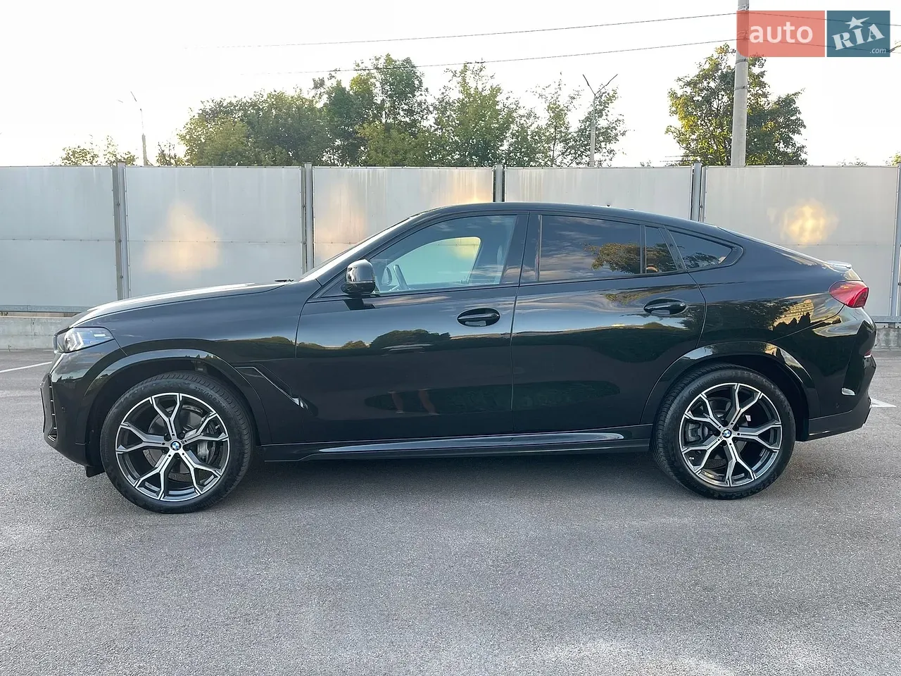 BMW X6 2023 photo 4