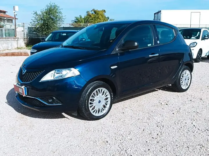 Lancia Ypsilon 2016 photo 4