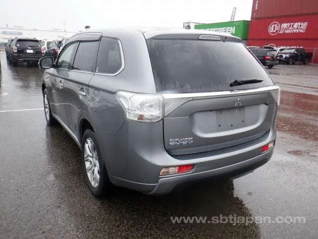 Mitsubishi Outlander 2013 photo 3
