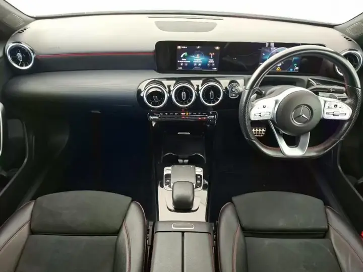 Mercedes-Benz A-Class 2019 photo 3