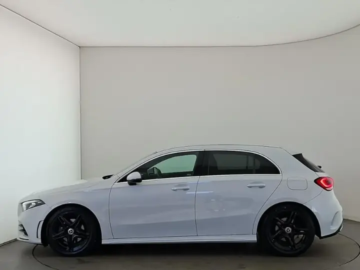 Mercedes-Benz A-Class 2019 photo 4