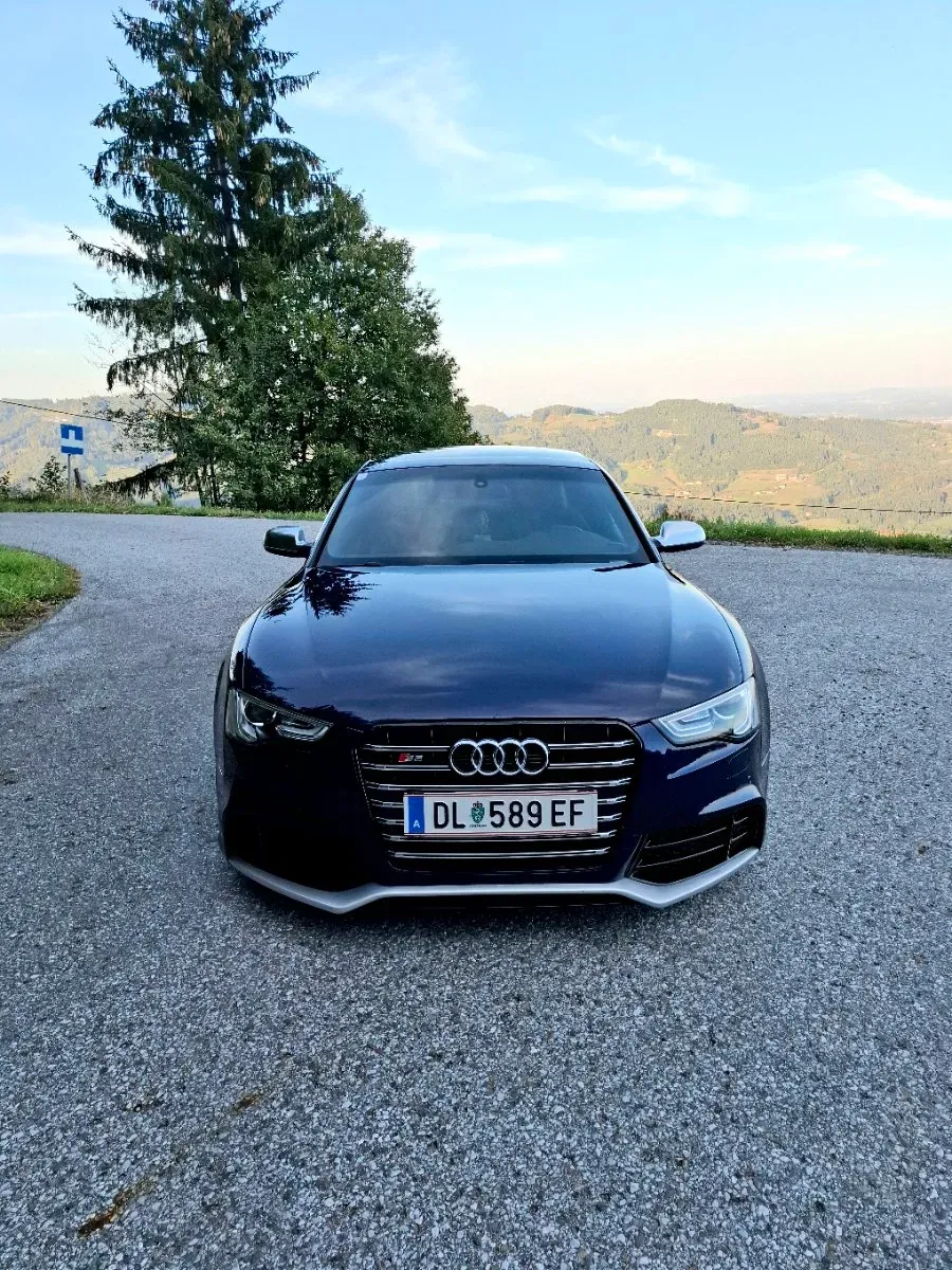 Audi A5 2013 photo 2