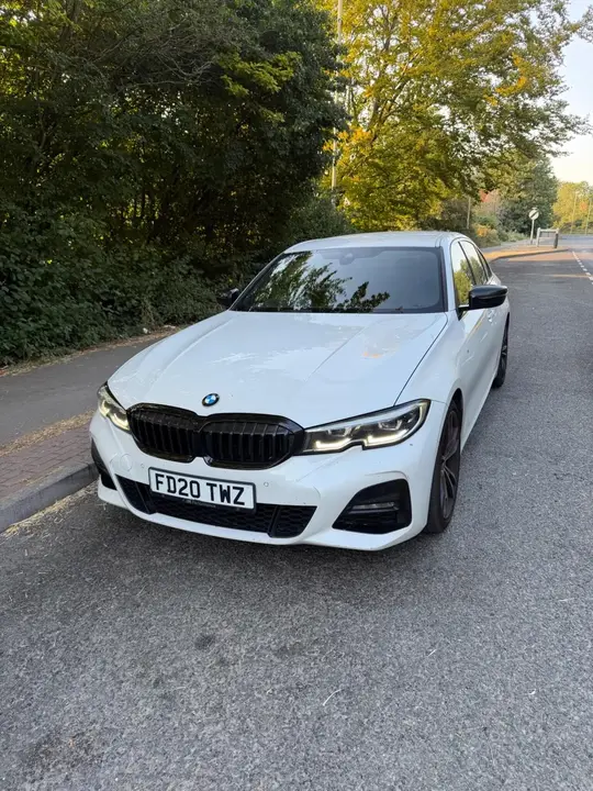 BMW 3 Series 2020 photo 3