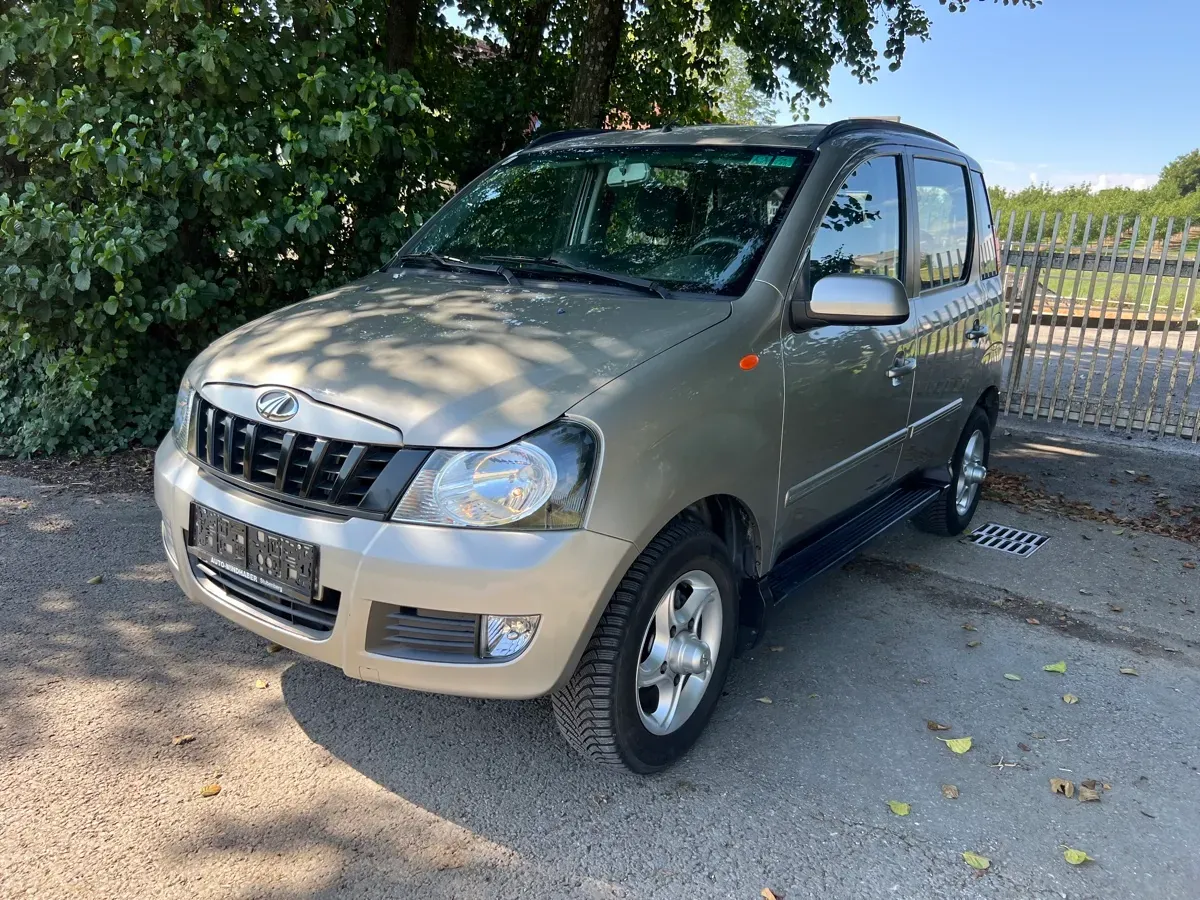 Mahindra Quanto C8 N1 Lkw