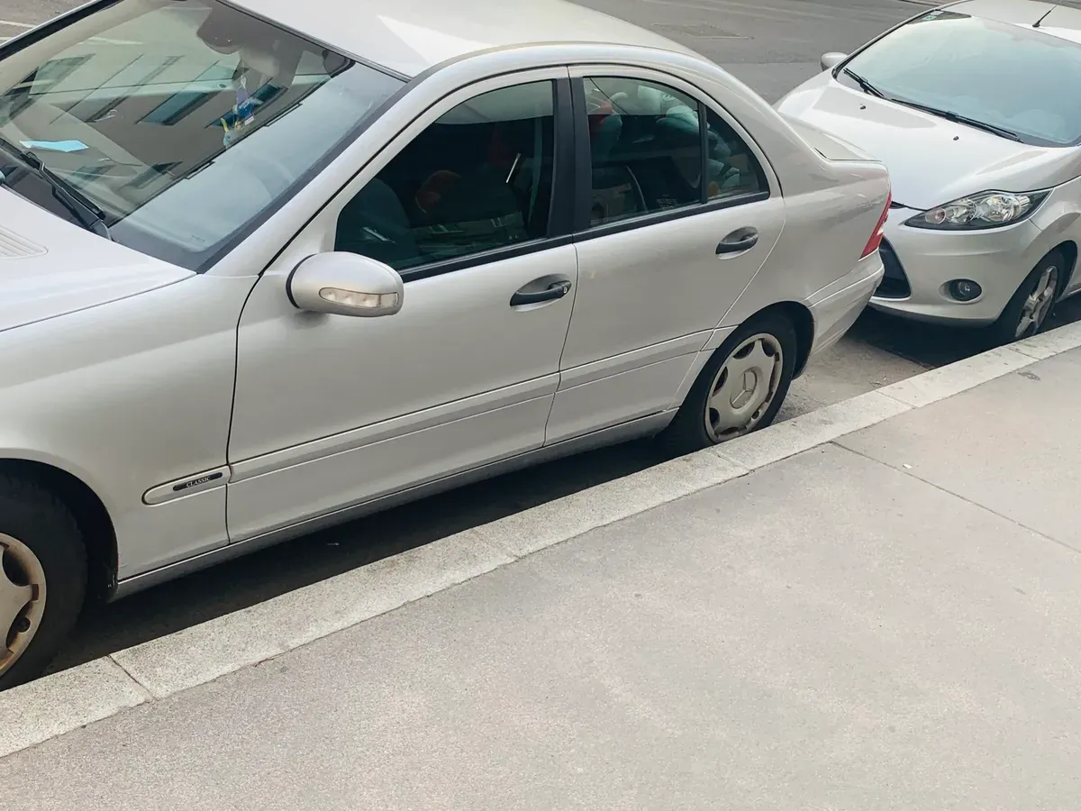 Mercedes-Benz C-Class 2000 photo 3