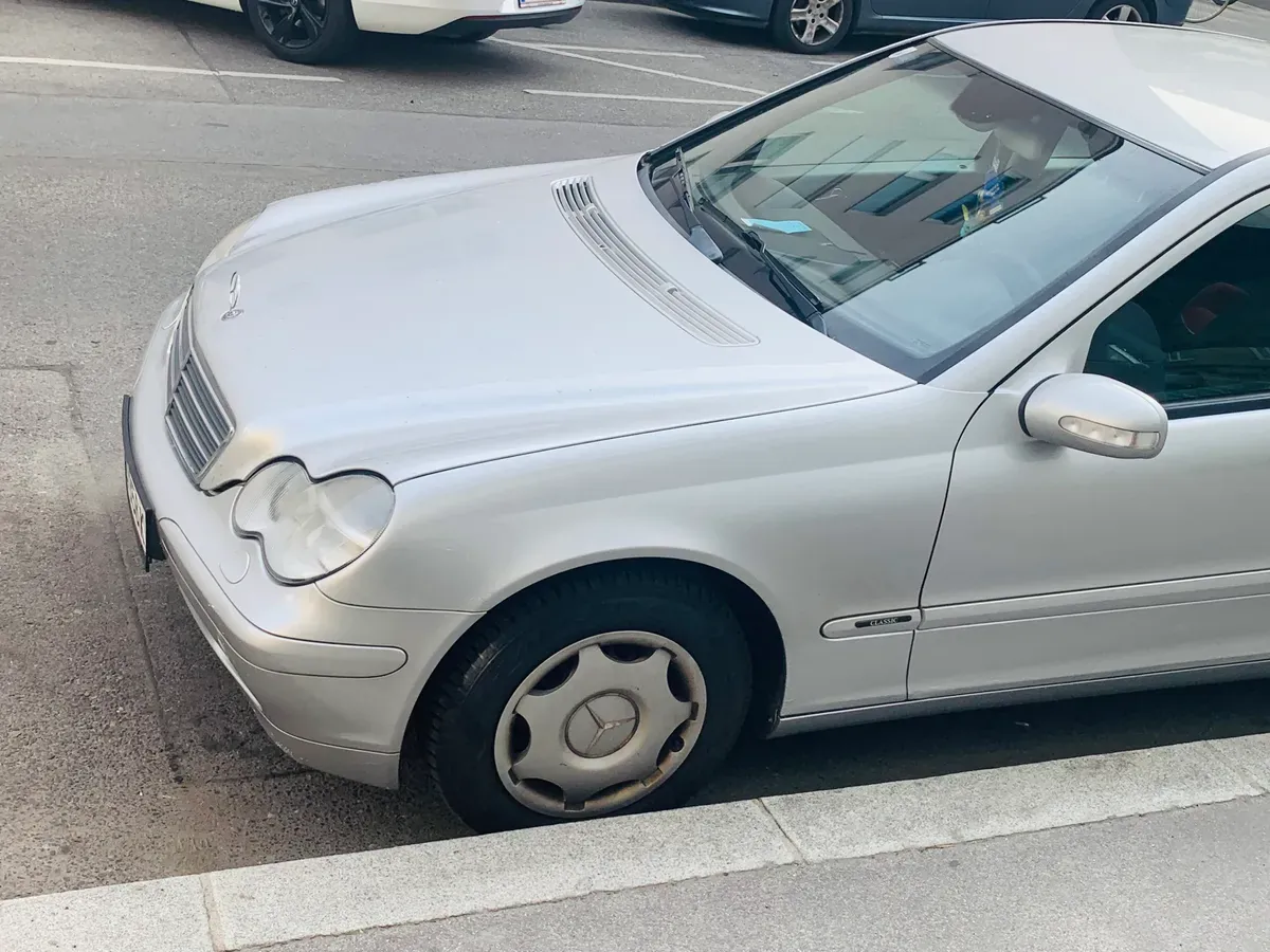 Mercedes-Benz C-Class 2000 photo 2