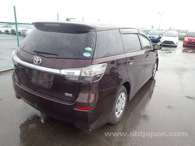 Toyota Wish X 2013 photo 4
