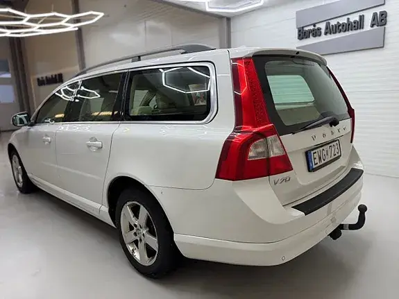 Volvo V70 2010 photo 5