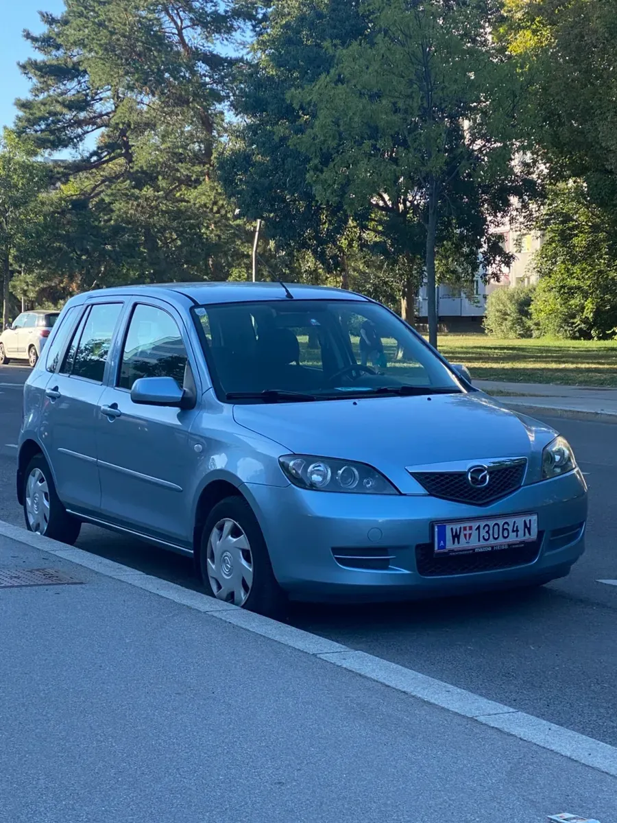 Mazda Mazda2
