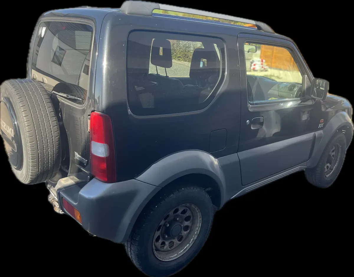 Suzuki Jimny 2010 photo 3