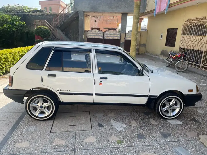 Suzuki Khyber