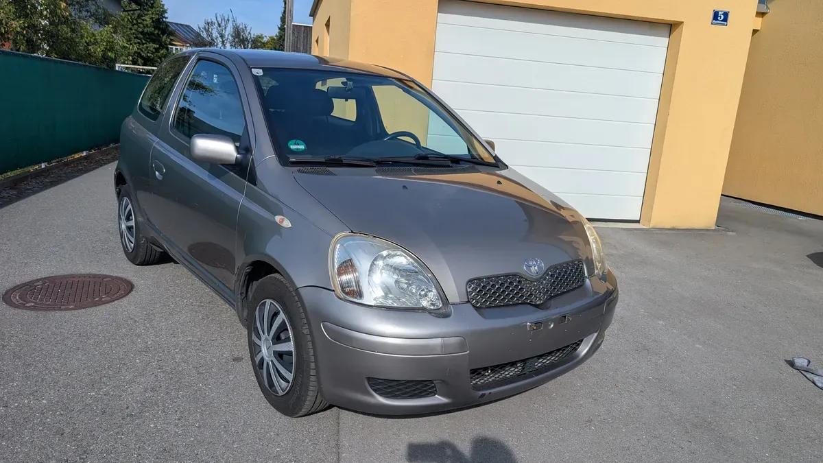 Toyota Yaris 2003 photo 3