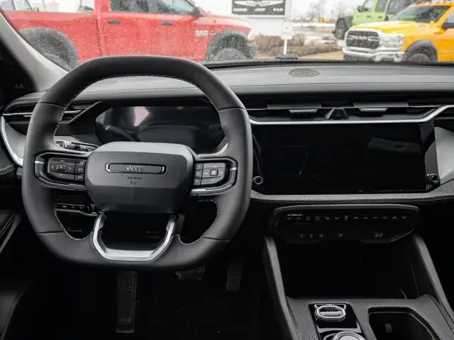 Jeep Cherokee 2026 photo 3
