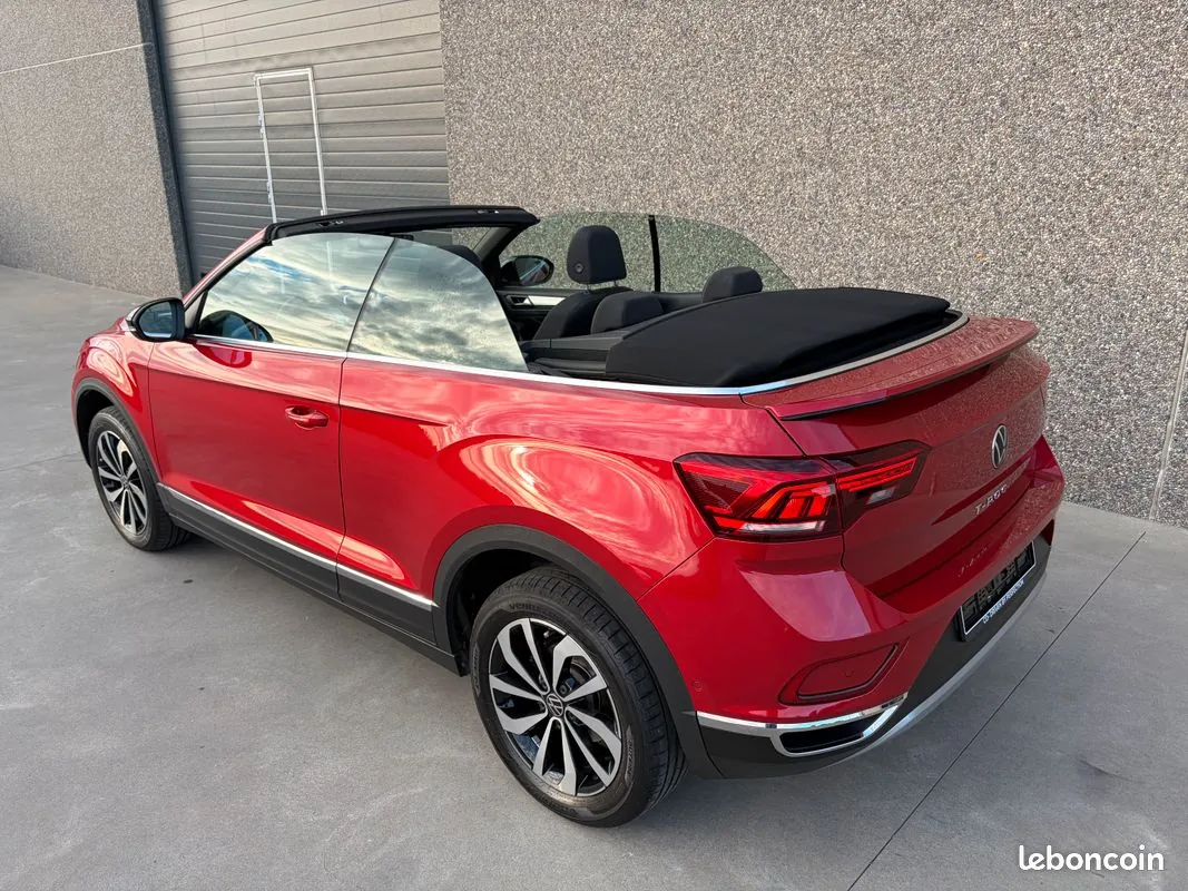 Volkswagen T-Roc 2024 photo 2
