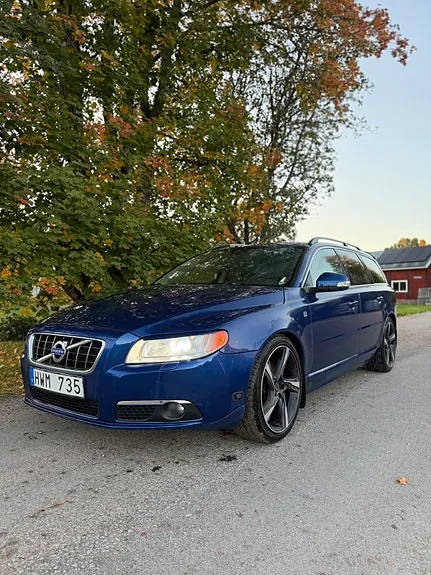 Volvo V70 2009 photo 2