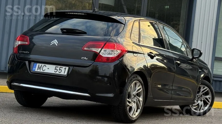 Citroen C4 2012 photo 4