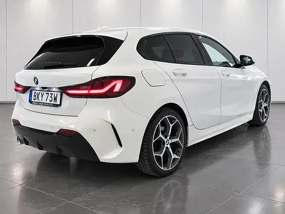 BMW 118I 2021 photo 2