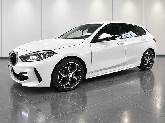 BMW 118I 2021 photo 3