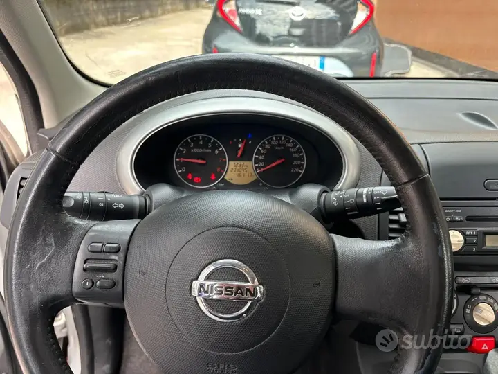 Nissan Micra 2005 photo 4