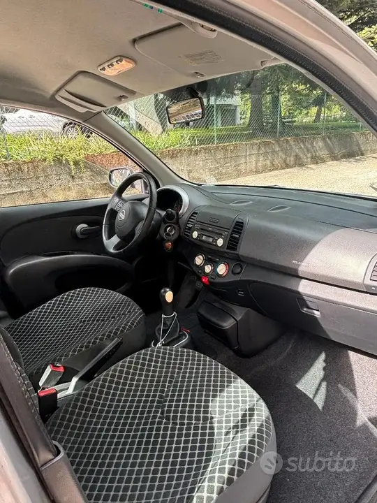 Nissan Micra 2005 photo 5