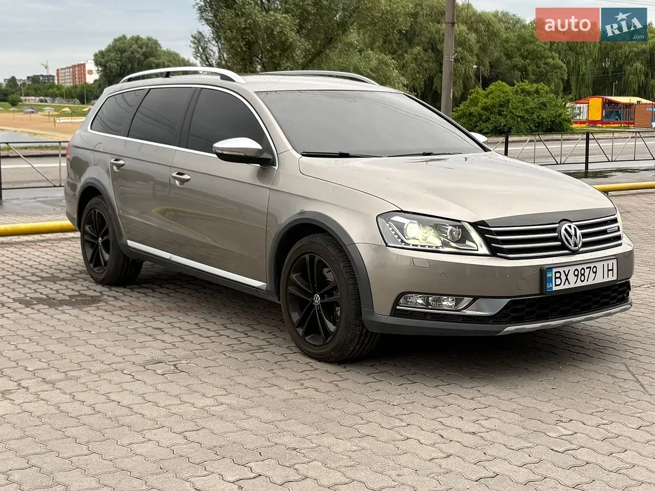Volkswagen Passat Alltrack 2014 photo 2
