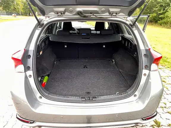 Toyota Auris 2015 photo 4