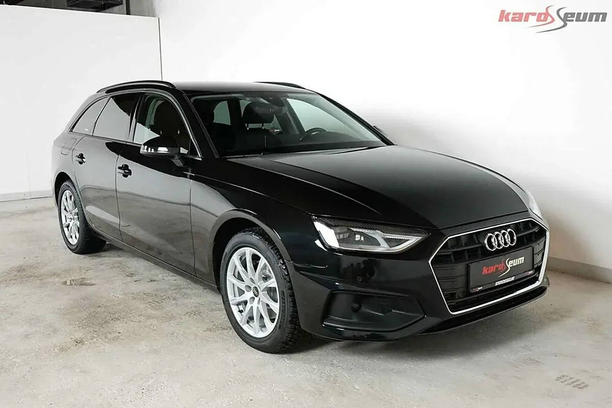 Audi A4 2022 photo 3